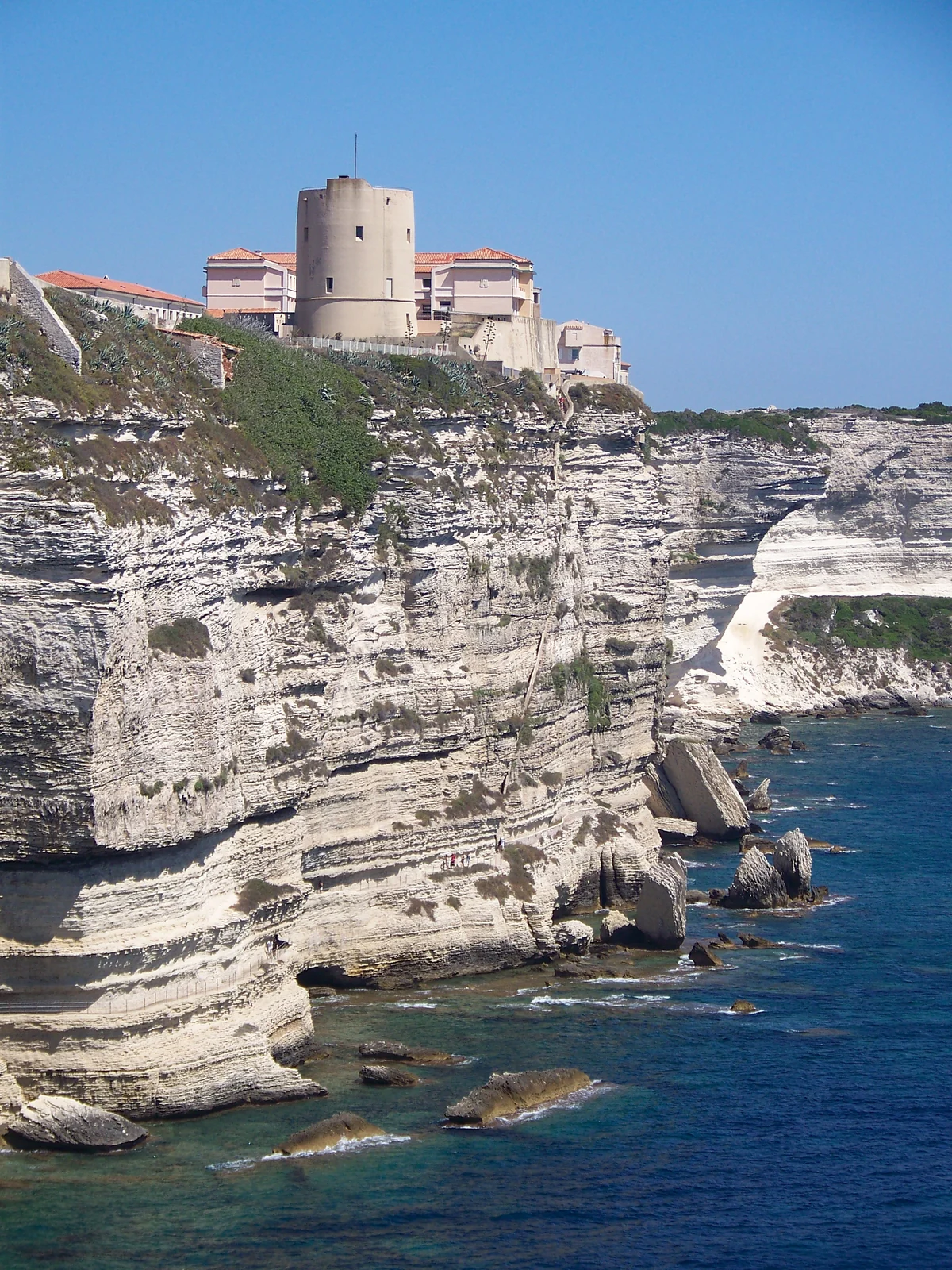 Citadelle de Bonifacio sur les falaises